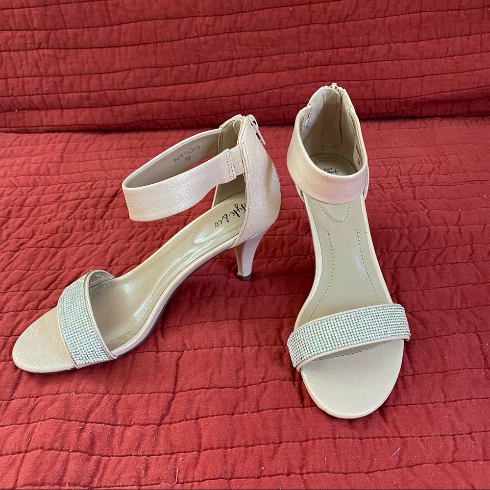 Strap sandals, low heels less 3", color blush with silver rhine stones, size 7M